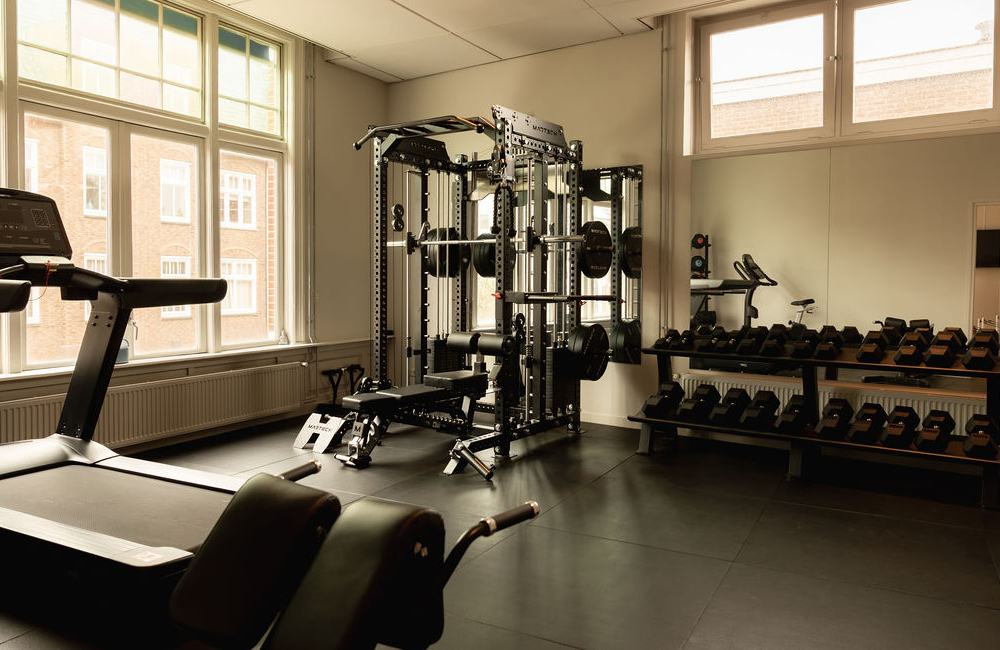 Het BodyMind Lab met krachtrek en vrije gewichten